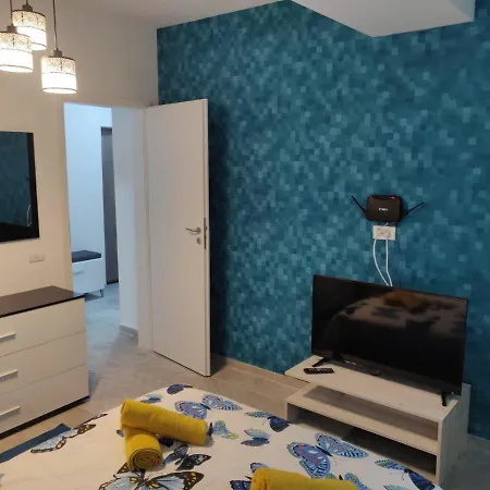 Jolie Suites *